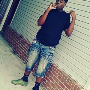 Meet your Posher, Deandre