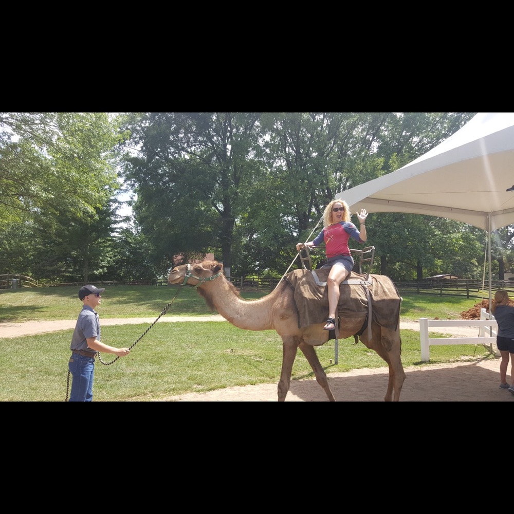 Meet your Posher, Sabrina