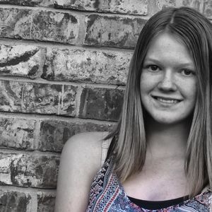 Meet your Posher, Zoie