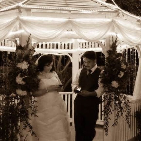 Meet your Posher, Amber - Picture 2 of 3