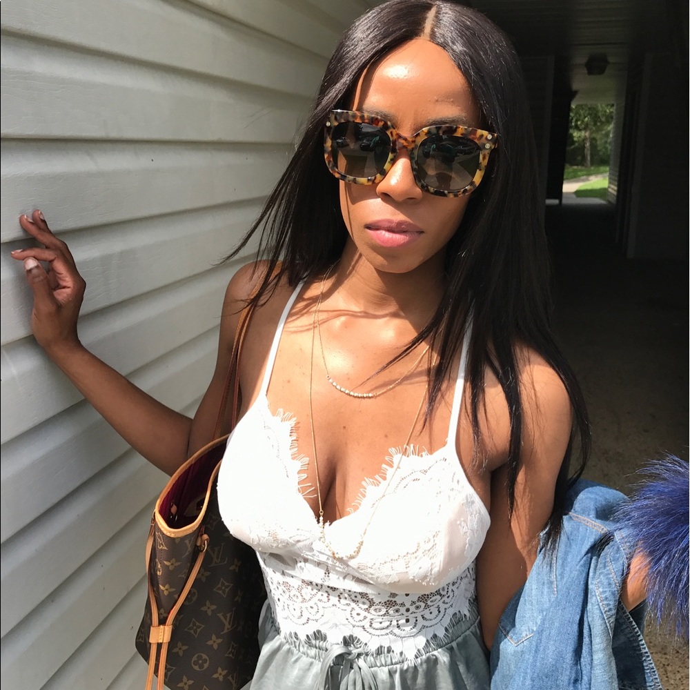 Ivory White Lace Bralette Crop Top - Picture 2 of 5
