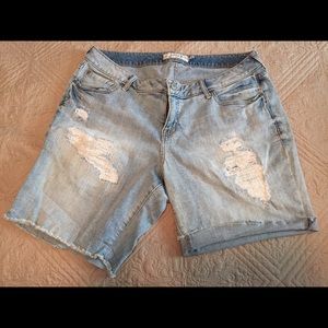 7/3 SALE! Torrid Bermuda Shorts