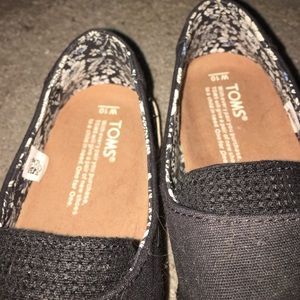Velcro Toms