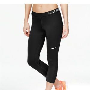 Nike pro capris