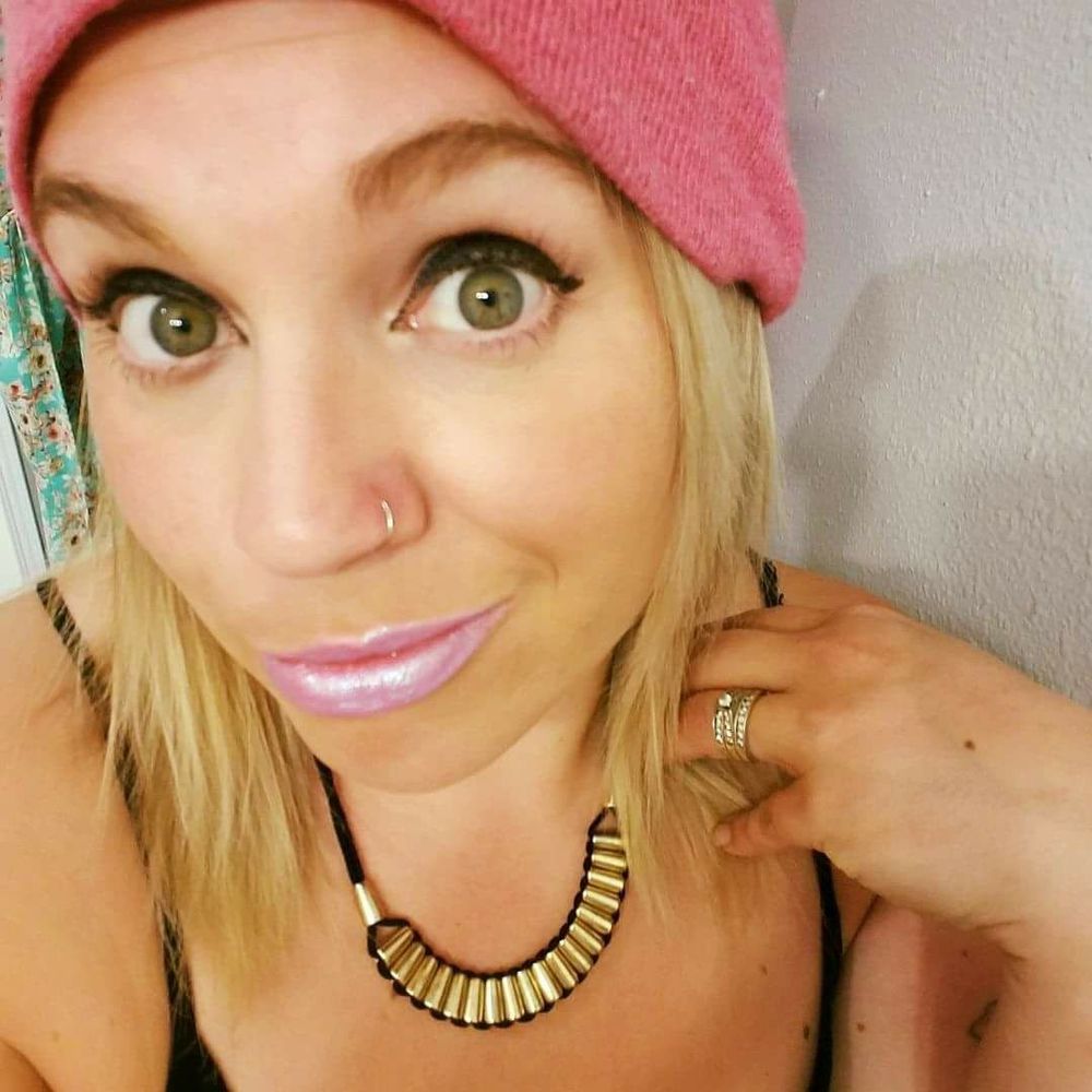 Meet your Posher, Stephanie