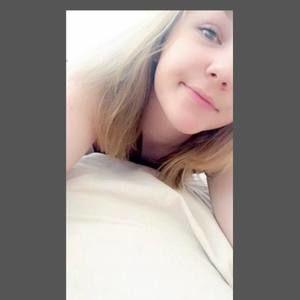 Meet your Posher, Abbie