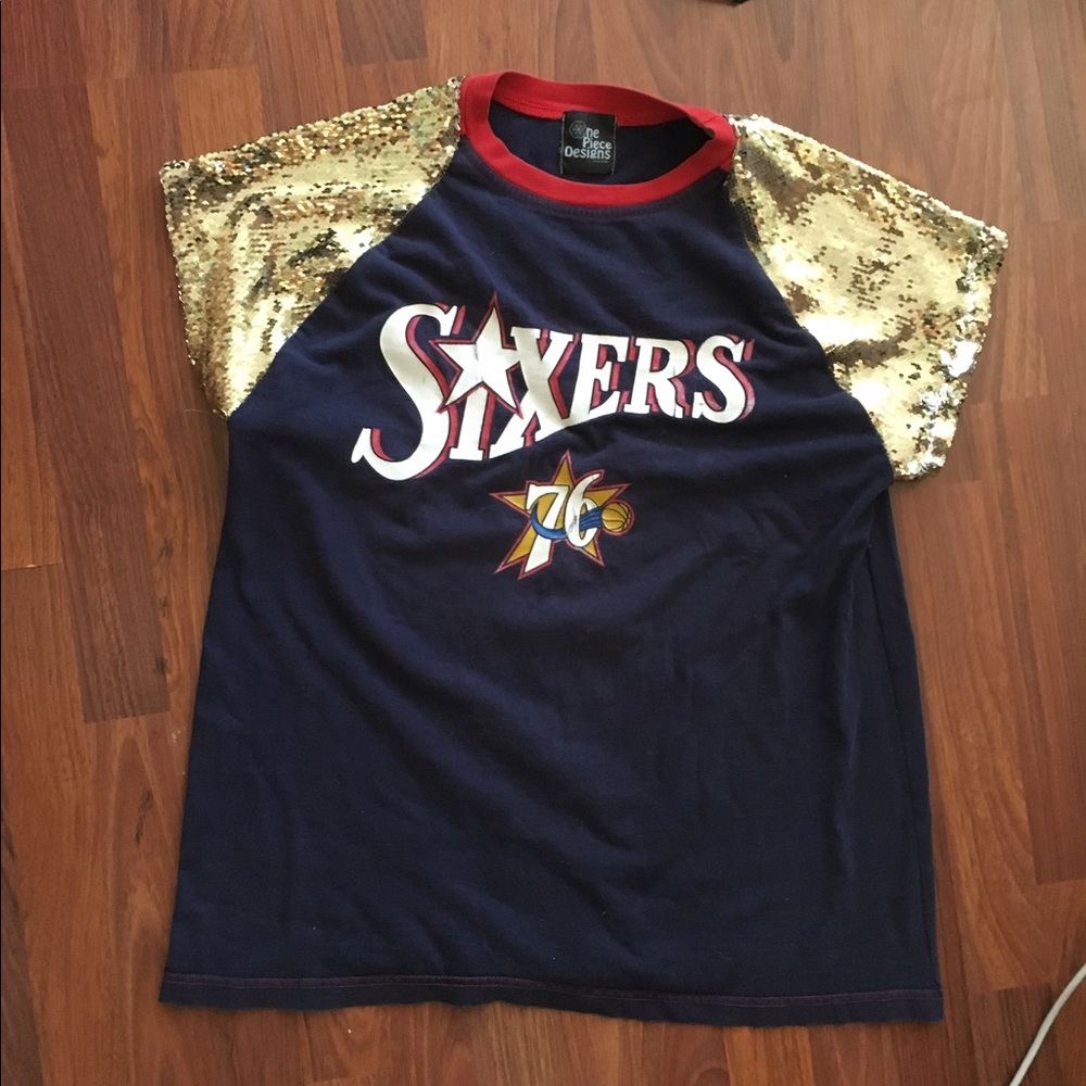 Vintage sixers tee