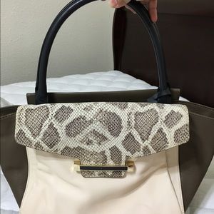 Vince Camuto Medium size bag