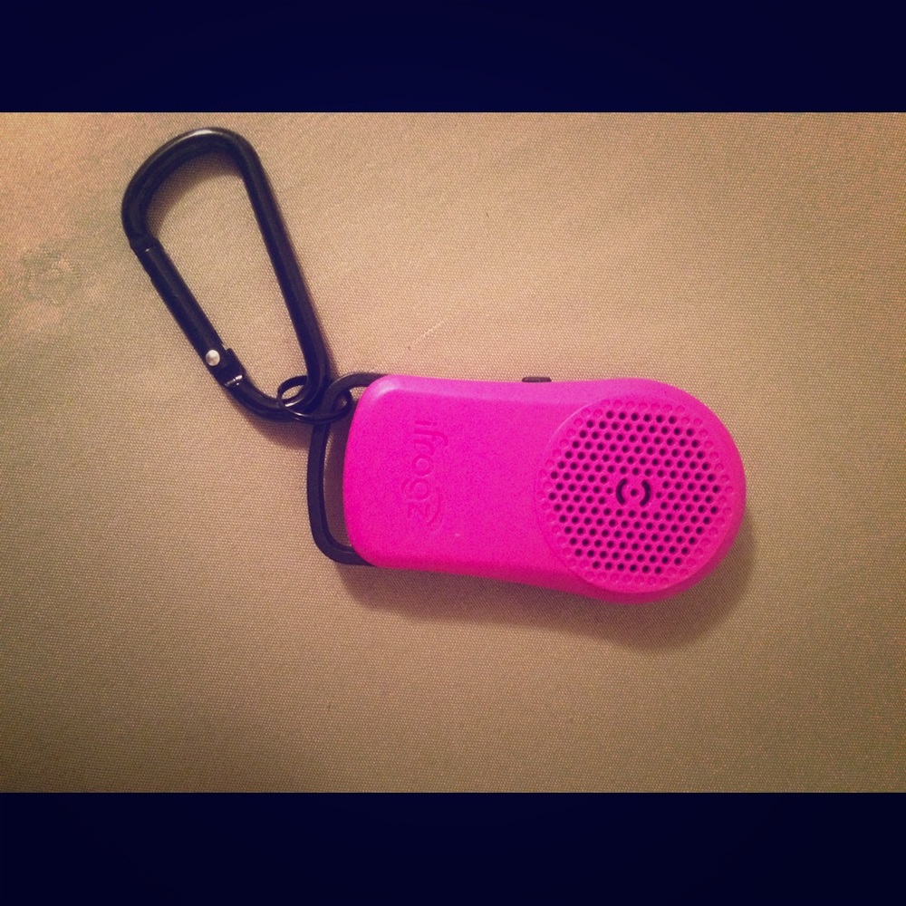 Keychain speaker