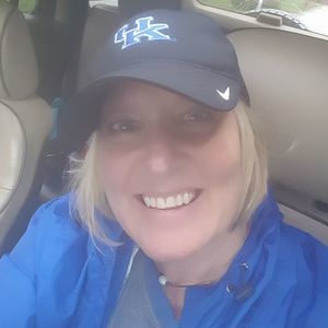 Meet your Posher, Kelli