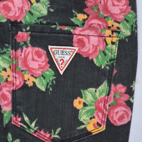 GUESS sz 23 High Waist Vintage Rose Print Jeans - Picture 3 of 4