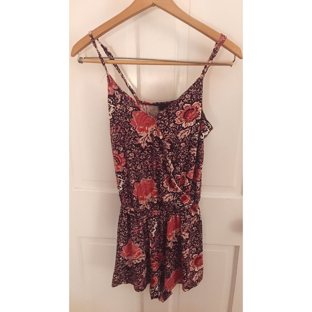 American Eagle Floral Romper