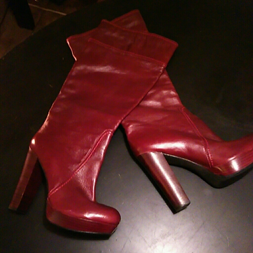 Women's Platform Knee High Leather Boots sz. 9.5B