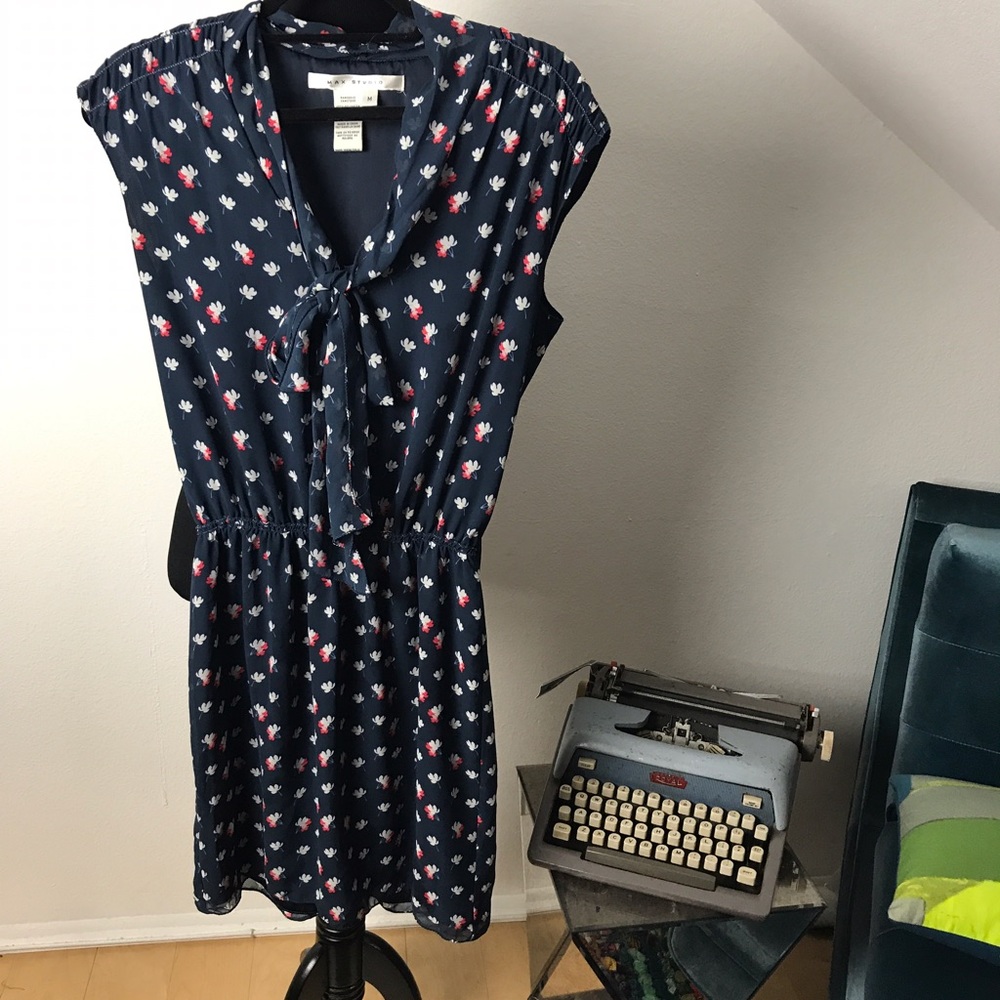 Max Studio Navy Floral Dress
