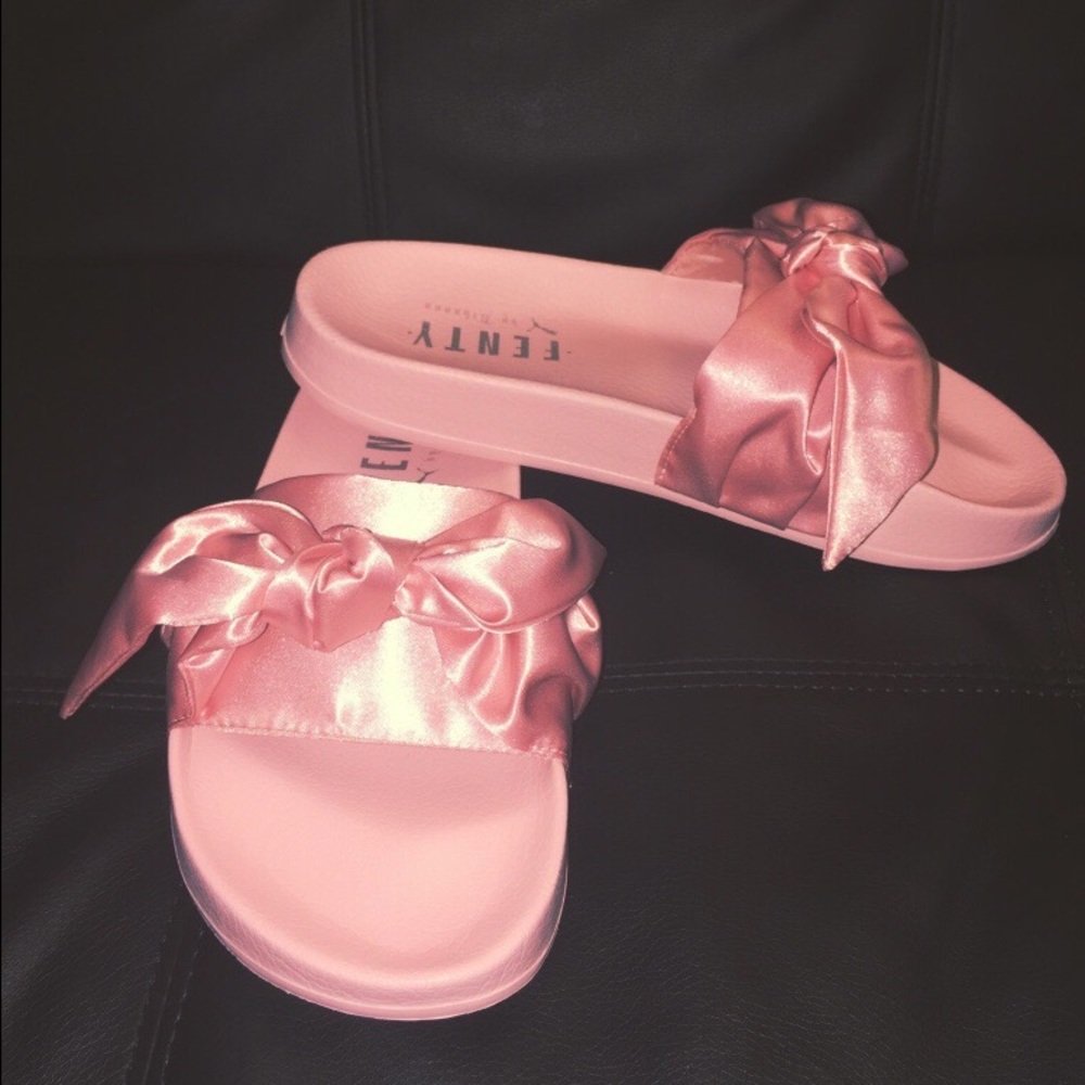 Pink Fenty Bow Slides by Rihanna NEVER BEEN WORN