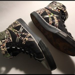 Asics Onitsuka Tiger x Tokidoki Sz 10.5 Rare Shoes