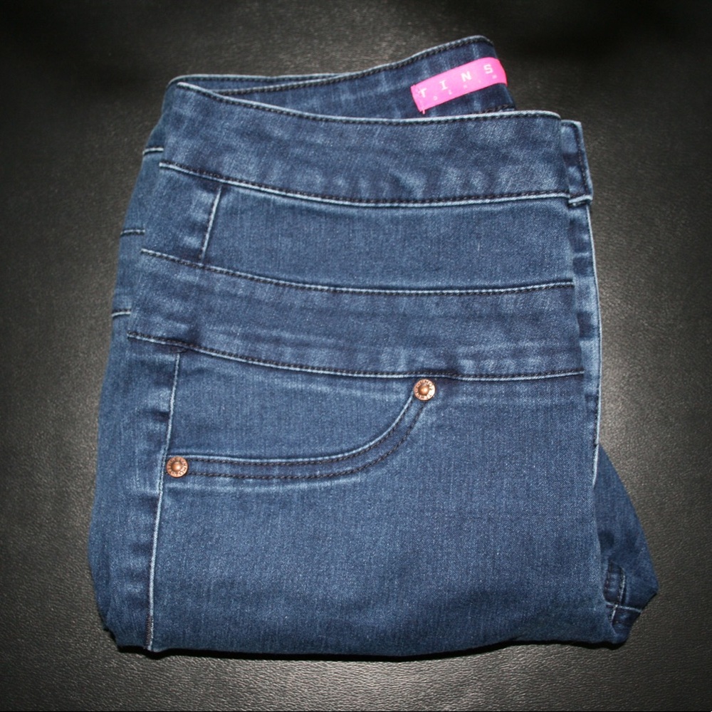 Tinseltown High Waisted Skinny Jeans W/ 3 Buttons