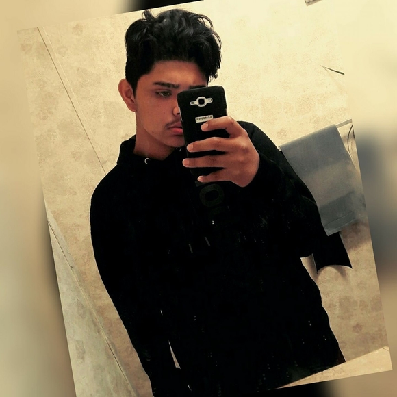 Meet your Posher, Jeremy - Picture 1 of 1