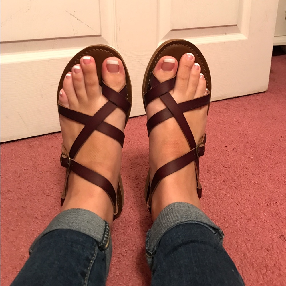 Brown strappy sandal size 8.5