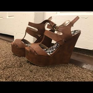 Brown Wedges