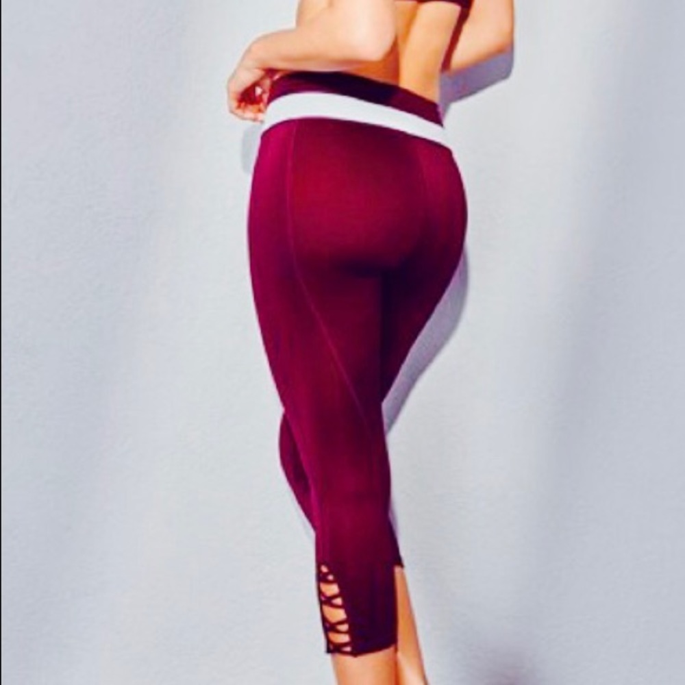 ADORE ME BURGUNDY WORKOUT LEGGINGS