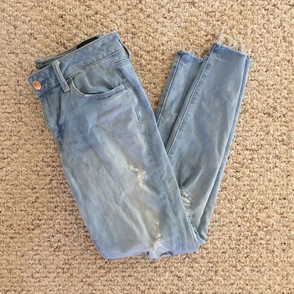 Distressed AEO jeans