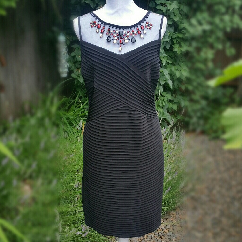 💕PRICE DROP!!💕 Bejeweled LBD