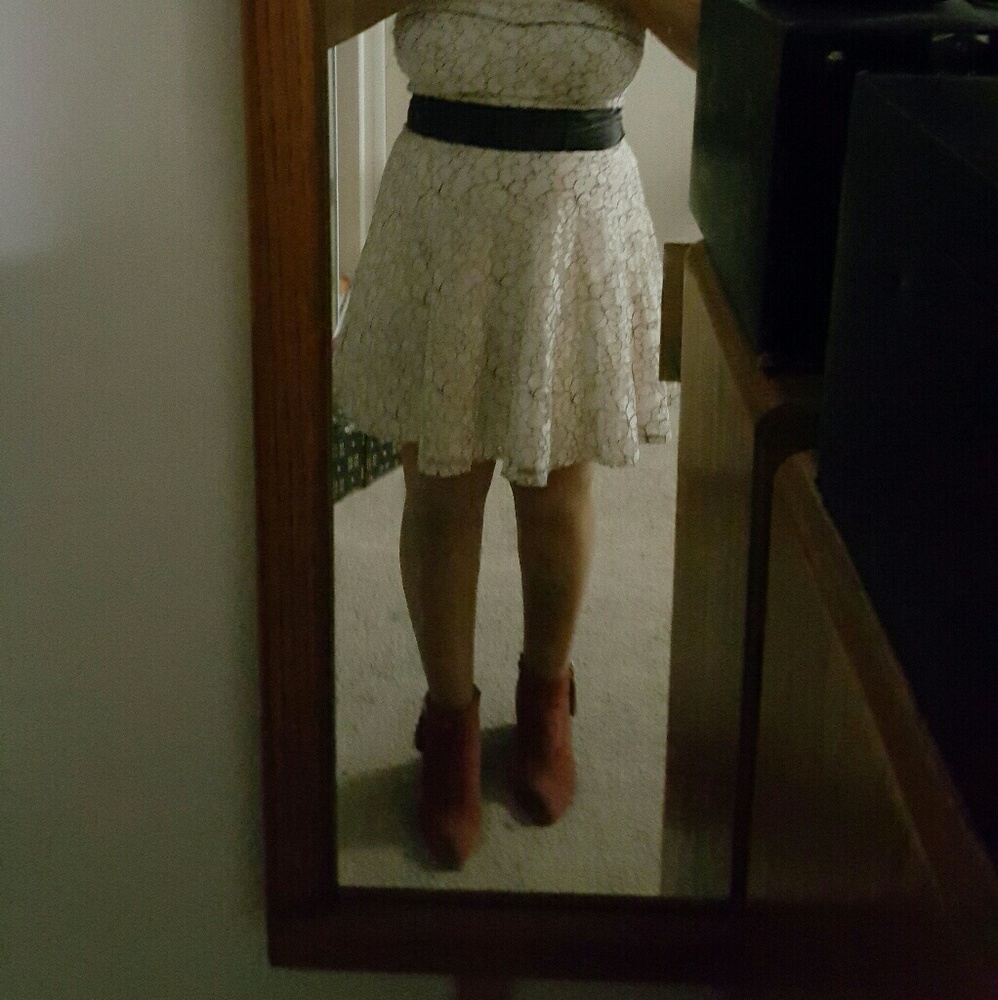 Women dress - Picture 5 of 7