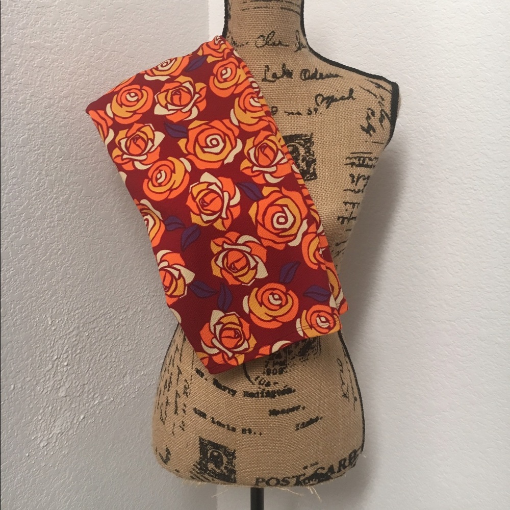 LuLaRoe Disney Roses Cassie Skirt