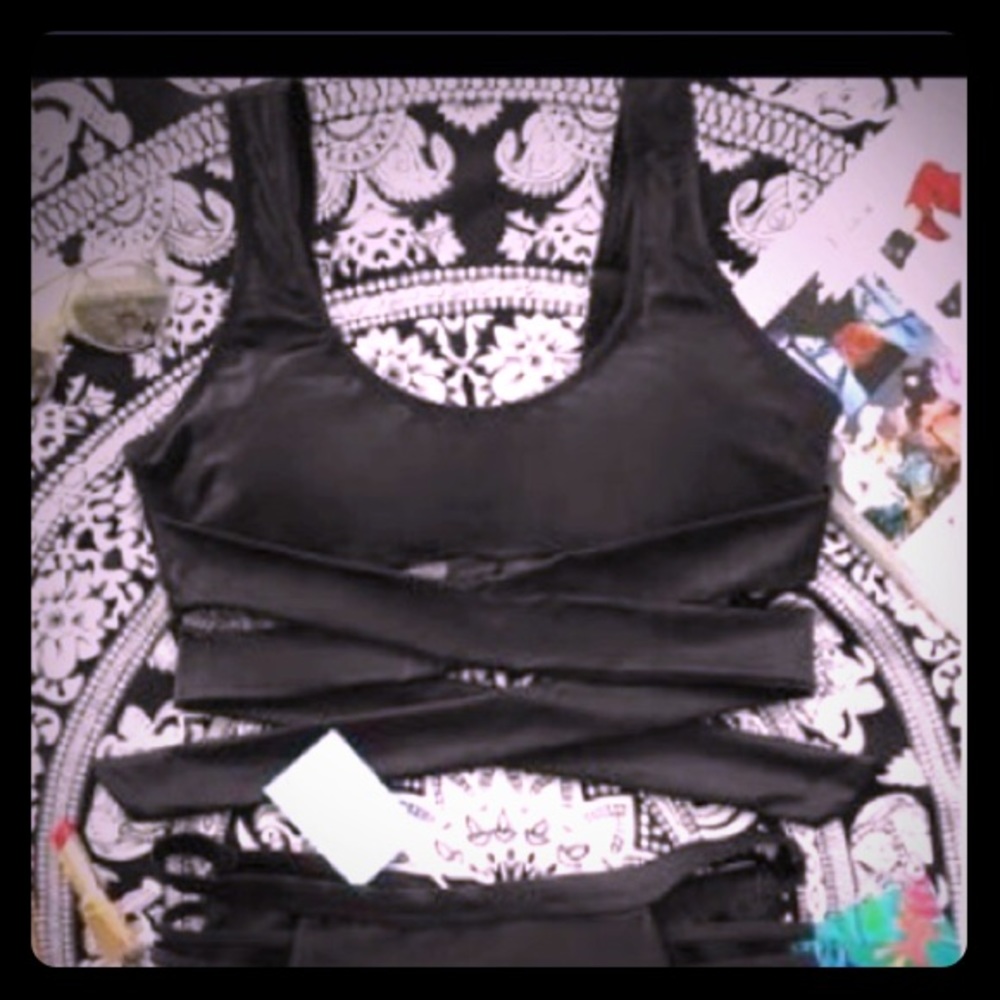 BNWT wrap around bikini top only