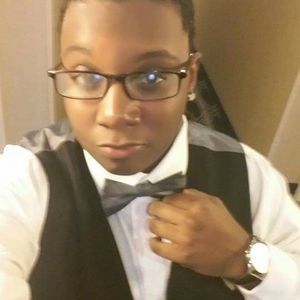 Meet your Posher, Yolanda