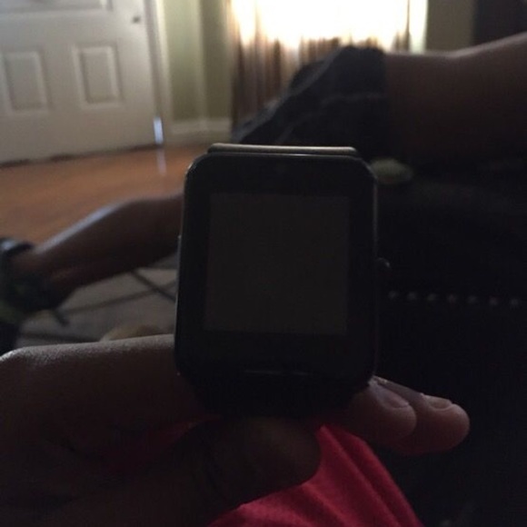 Smart watch - Picture 1 of 3