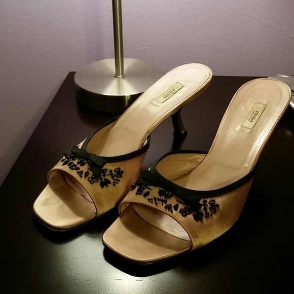 Prada Shoes - Authentic Prada kitten heels.
