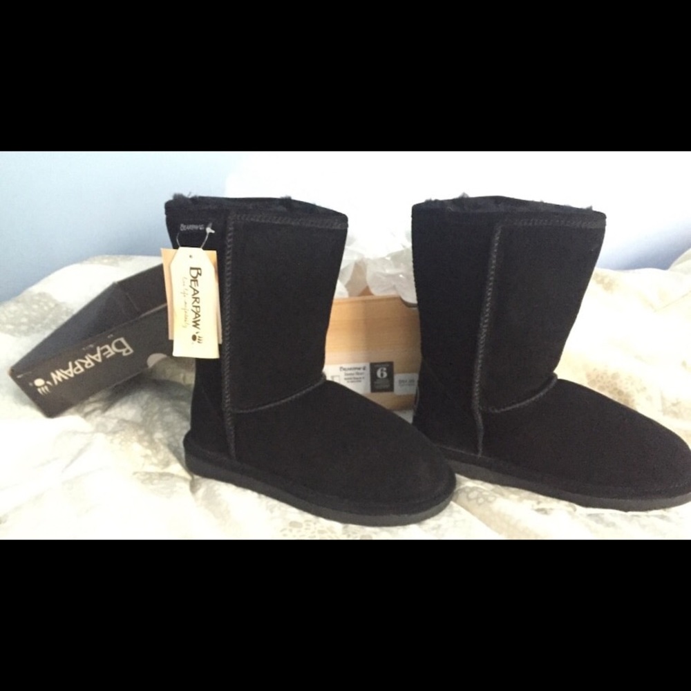 Bearpaw Boots Size 6