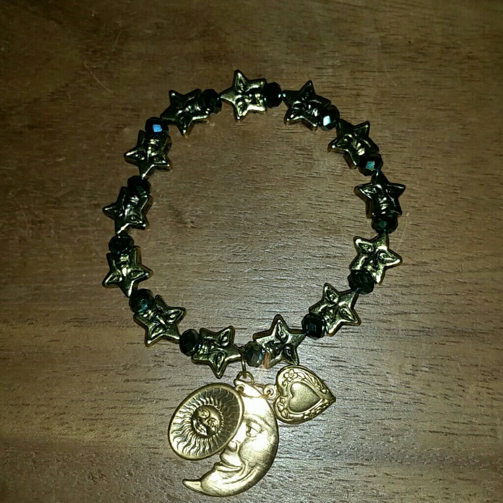 I Love you to the moon and back stretch charm ♡