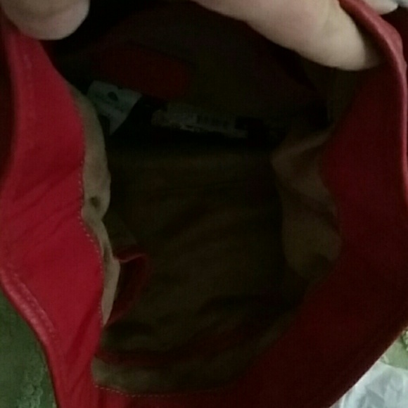 Liz Claiborne res leather pocket book, - Picture 3 of 4