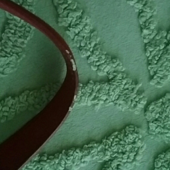 Liz Claiborne res leather pocket book, - Picture 4 of 4