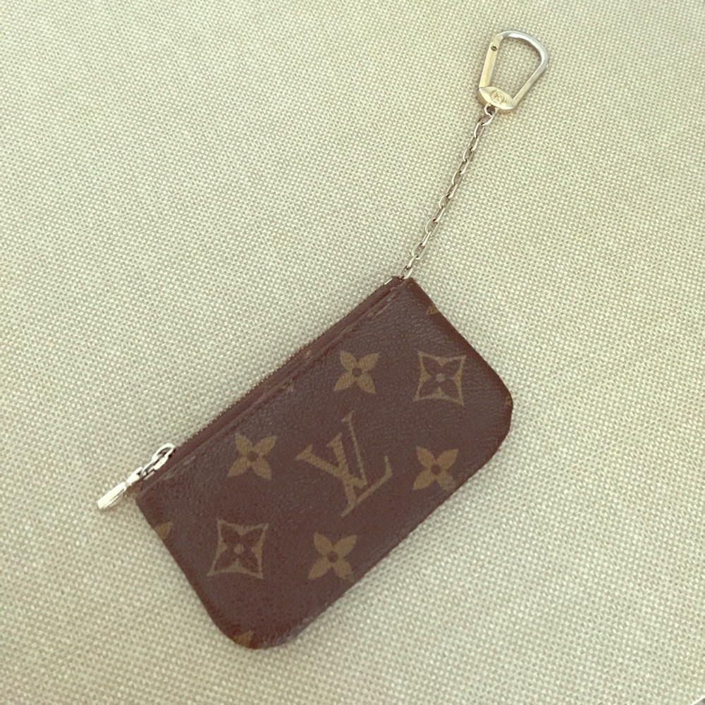 Louis Vuitton key chain wallet