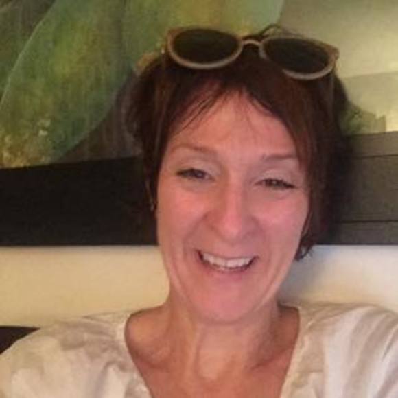 Meet your Posher, Deborah - Picture 1 of 1