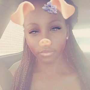 Meet your Posher, Karissa