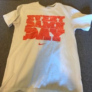 Nike tshirt
