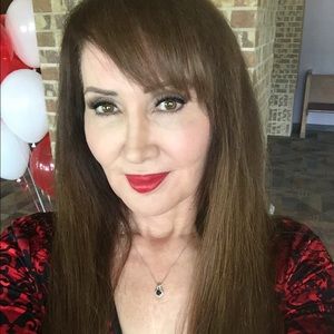 Meet your Posher, Rose