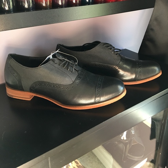 Cole Haan Shoes - NWT! Cole Haan Leather & Canvas Oxfords - Size 6