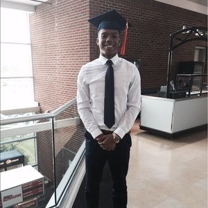 Meet your Posher, Ernest