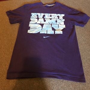 Nike tshirt