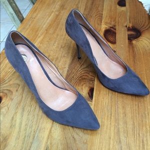 La Strada grey suede pumps made in Spajn