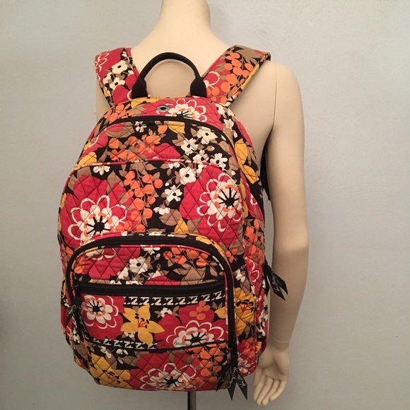 Vera Bradley Handbags - Vera Bradley Backpack 🎒
