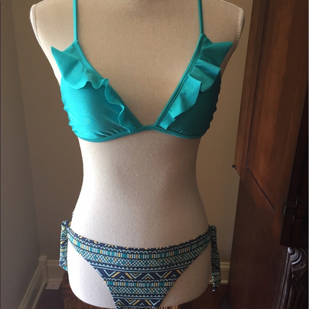 Roxy adjustable halter bikini top Kirra bottoms