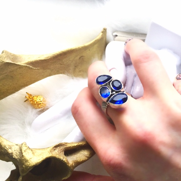 . {BLUE QUARTZ + STERLING SILVER} Teardrop ring 7 - Picture 3 of 8