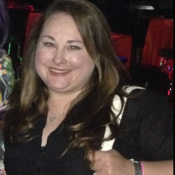 Meet your Posher, Anisa - Picture 1 of 1